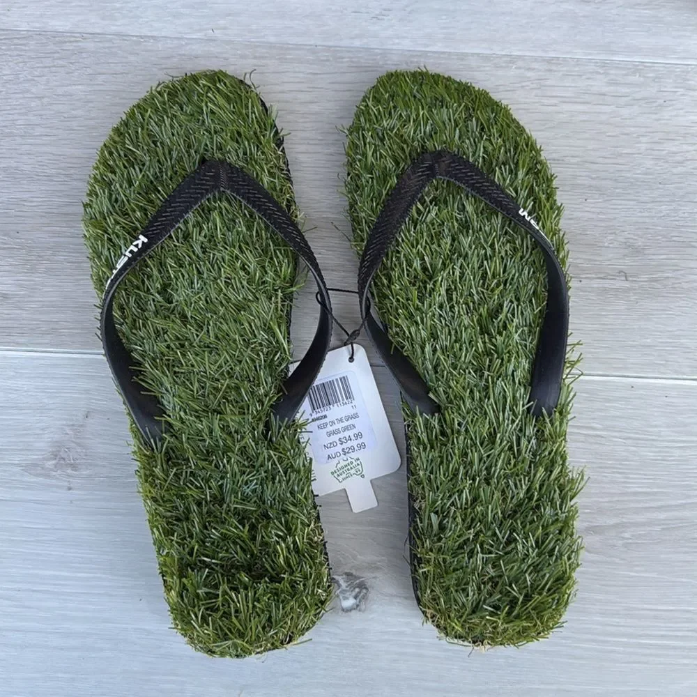 Kustom Keep On The‎ Grass Thong size 11 Green nwt